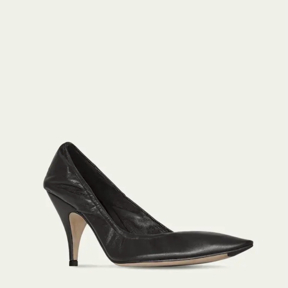 THE ROW Liisa Pointed Toe Pump - Black
